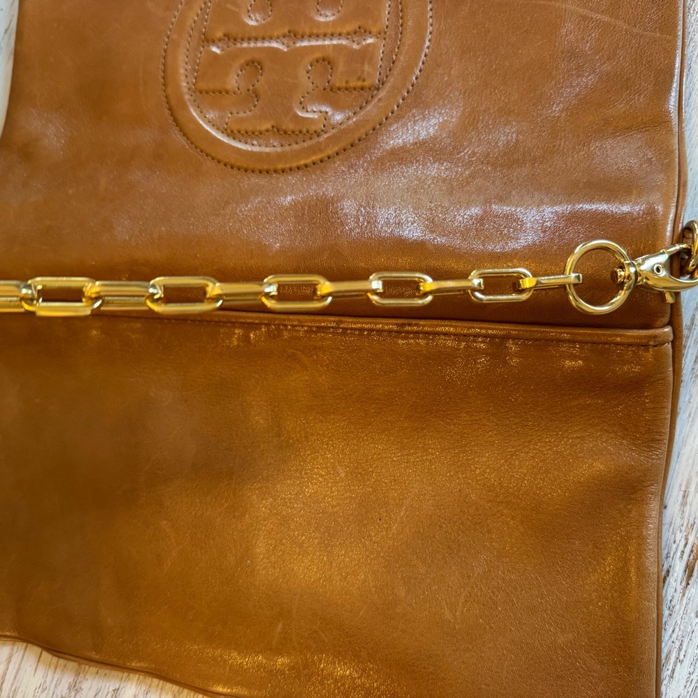 Tory Burch Reva Bombe’ Clutch/ Shoulder Bag - Picture 5 of 9